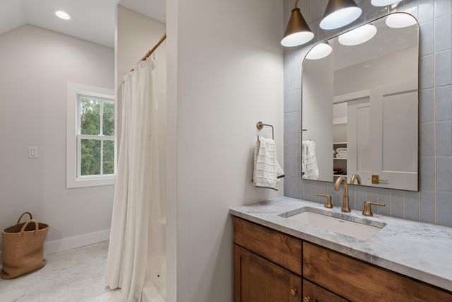 16 Bent Pebble Point, Lumberton, MS 39455