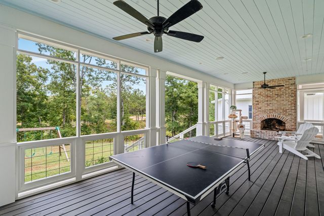 16 Bent Pebble Point, Lumberton, MS 39455