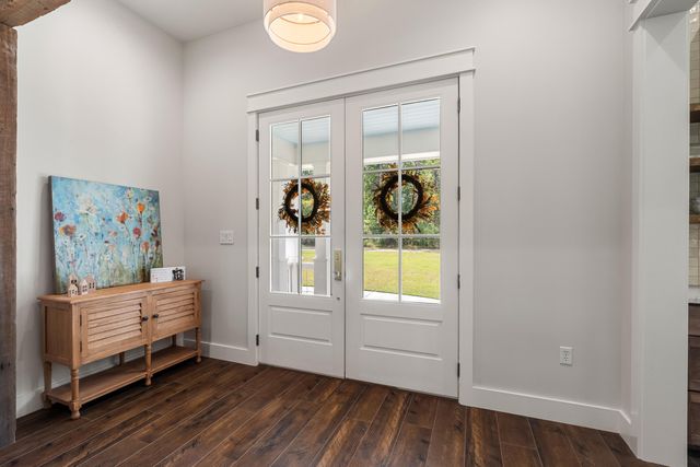 16 Bent Pebble Point, Lumberton, MS 39455