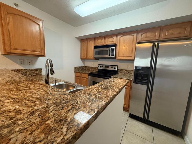 231 SW Palm Drive 107, Port St. Lucie, FL 34986
