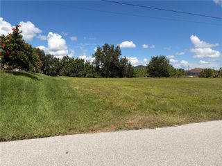 401 NW 8TH TERRACE, Cape Coral, FL 33993