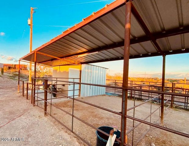 42710 W Highway 60 --, Morristown, AZ 85342