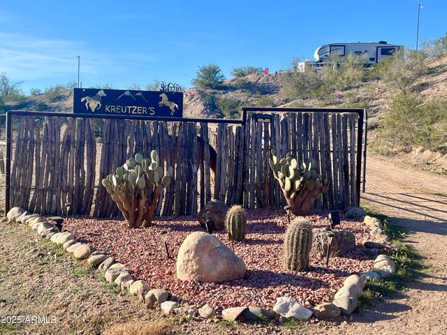 42710 W Highway 60 --, Morristown, AZ 85342