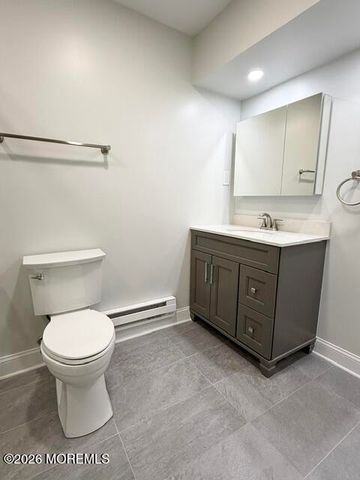 166 Cross Slope Court H, Manalapan, NJ 07726