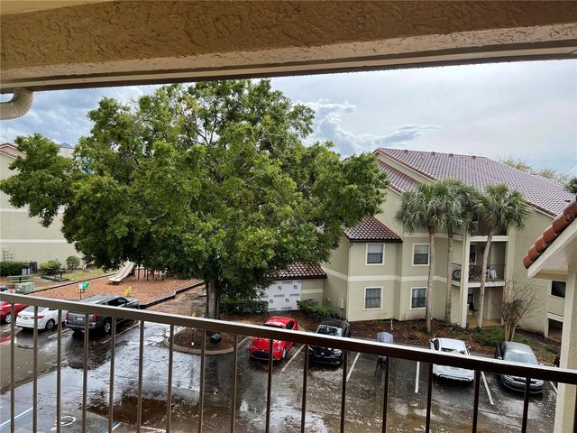 3016 PARKWAY BOULEVARD 303, Kissimmee, FL 34747