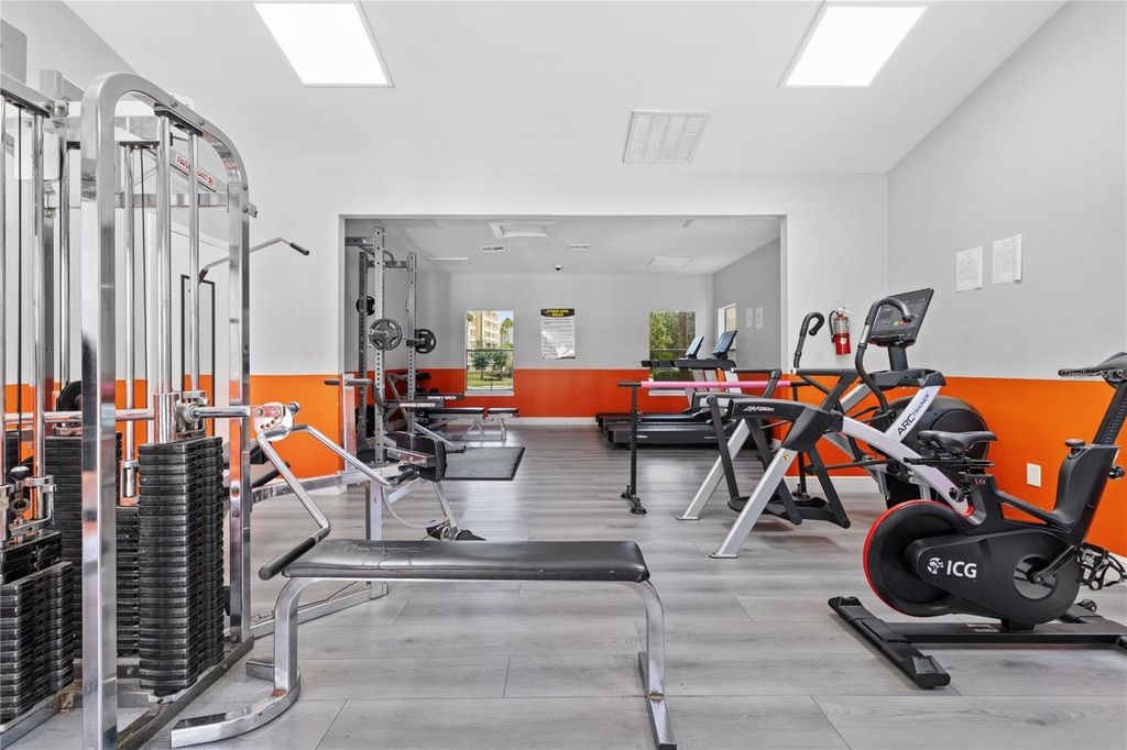 Image 11 of property listing at 3016 PARKWAY BOULEVARD 303, Kissimmee, FL 34747