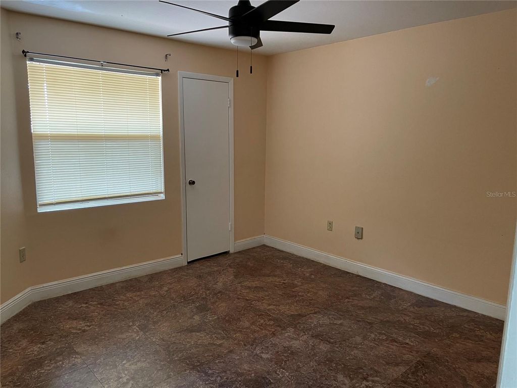 Image 8 of property listing at 3016 PARKWAY BOULEVARD 303, Kissimmee, FL 34747