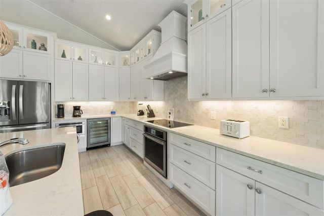418 MAGNOLIA AVENUE, Anna Maria, FL 34216