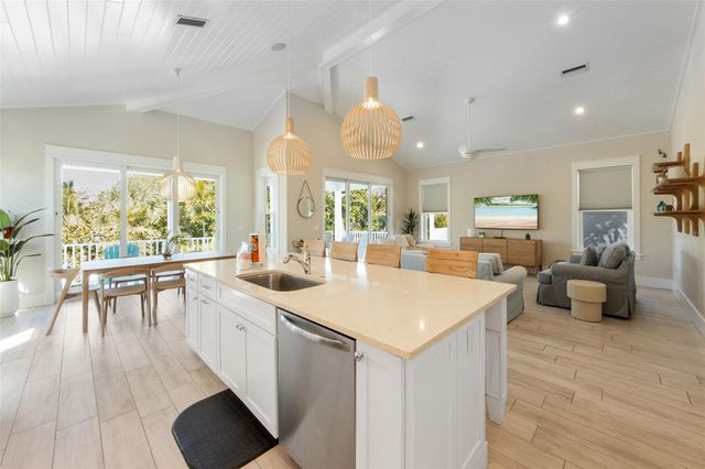 418 MAGNOLIA AVENUE, Anna Maria, FL 34216