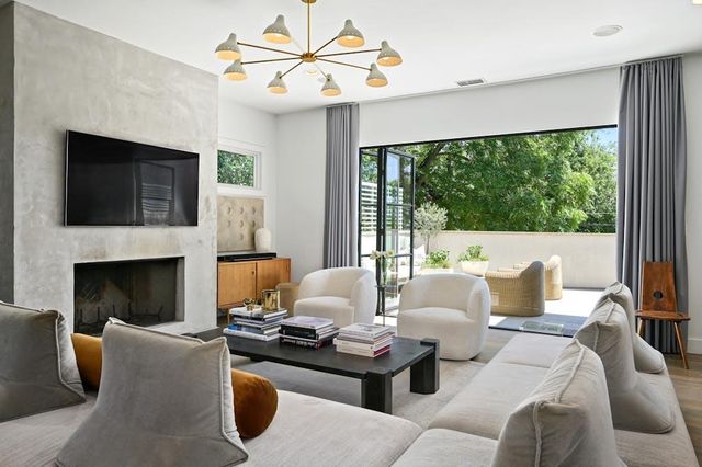 3712 Meredith ST, Austin, TX 78703