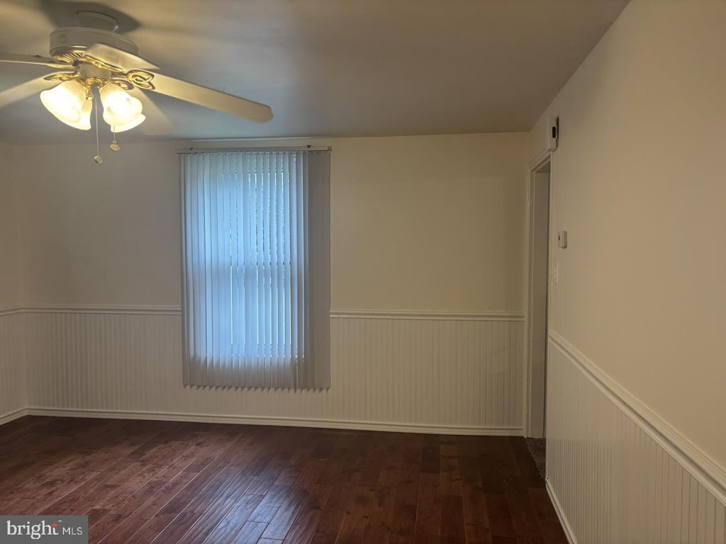 509 WARREN ST, BEVERLY, NJ 08010 — photo 5
