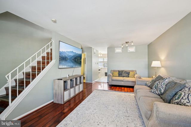 1011 HILLSBORO CT, Sewell, NJ 08080