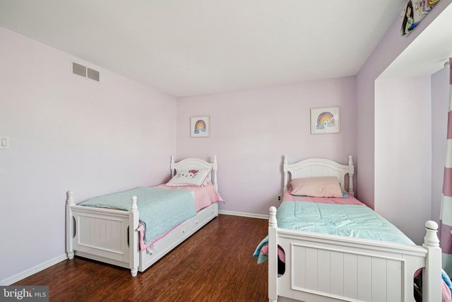 1011 HILLSBORO CT, Sewell, NJ 08080