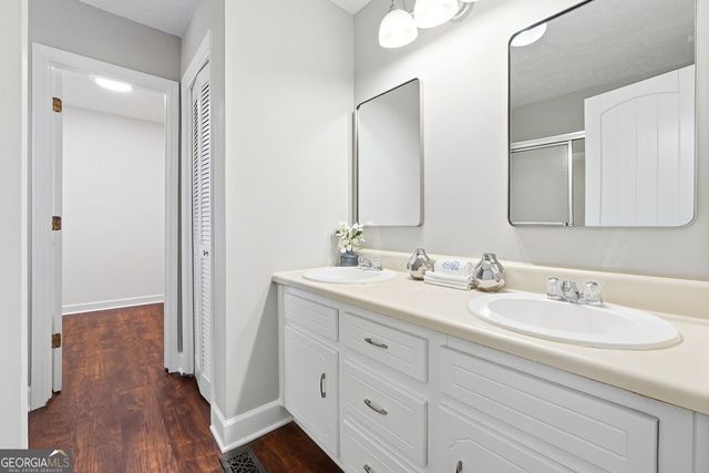 309 Mariner Circle, Woodstock, GA 30189