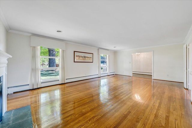 2421 Mount Vernon RD, Roanoke, VA 24015