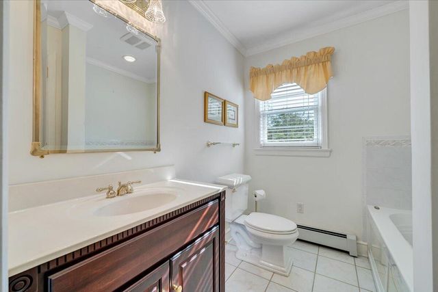 2421 Mount Vernon RD, Roanoke, VA 24015