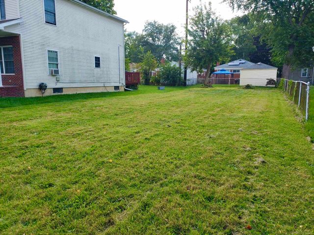21819 Rein Avenue, Eastpointe, MI 48021