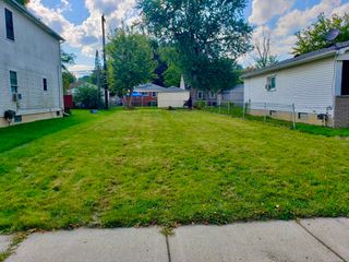 21819 Rein Avenue, Eastpointe, MI 48021