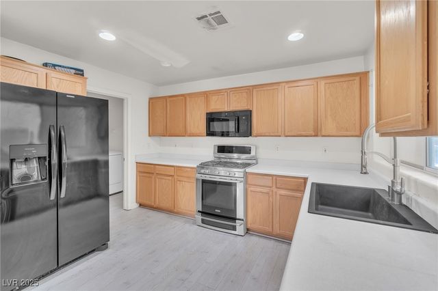 542 Truffles Street, Henderson, NV 89015