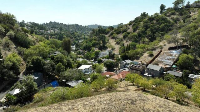 4527 Cleland, Los Angeles, CA 90065