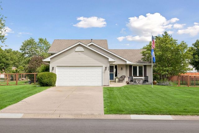 1049 Bonnieview Drive, Woodbury, MN 55129