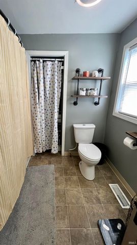 722 N Rush Street, Fairmount, IN 46928