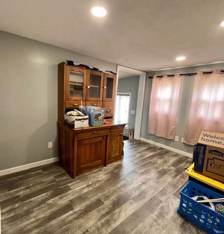 722 N Rush Street, Fairmount, IN 46928