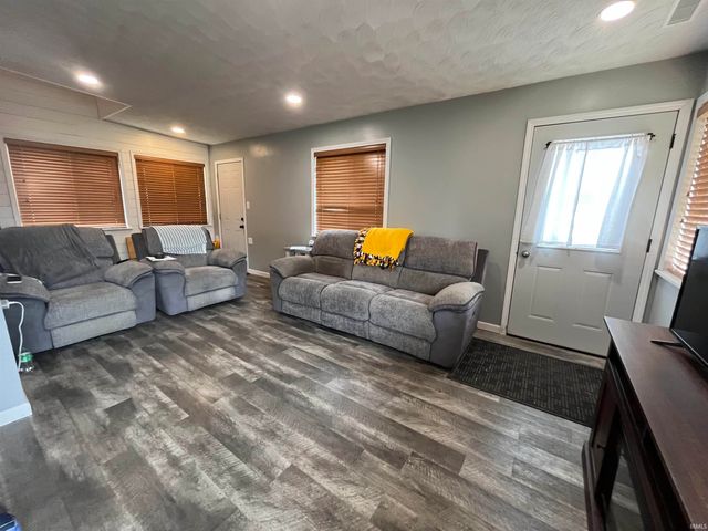 722 N Rush Street, Fairmount, IN 46928
