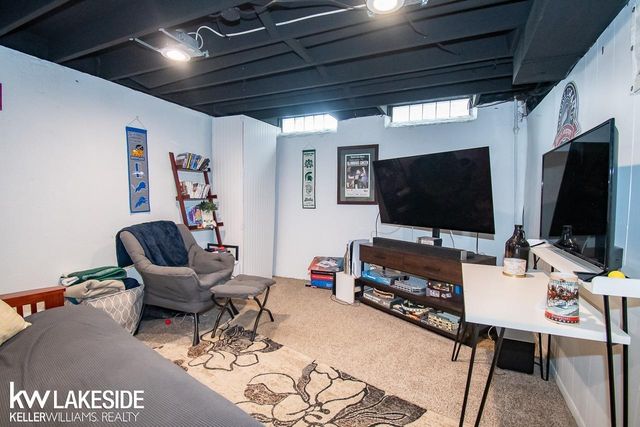 18530 Bittersweet Street, Fraser, MI 48026