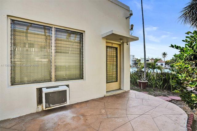 8420 Byron Ave 7, Miami Beach, FL 33141