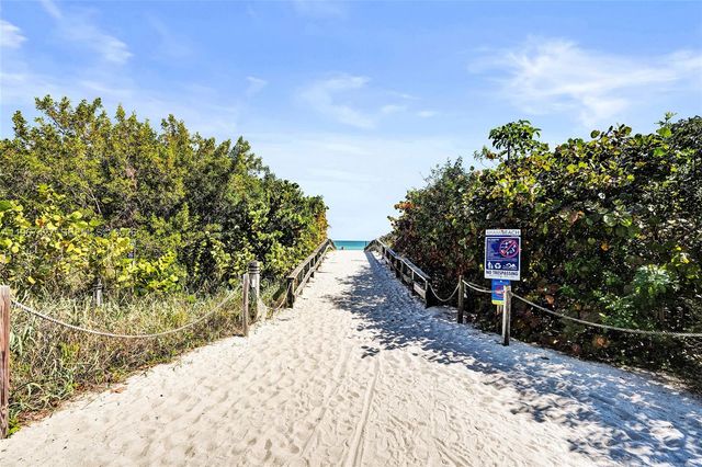 8420 Byron Ave 7, Miami Beach, FL 33141