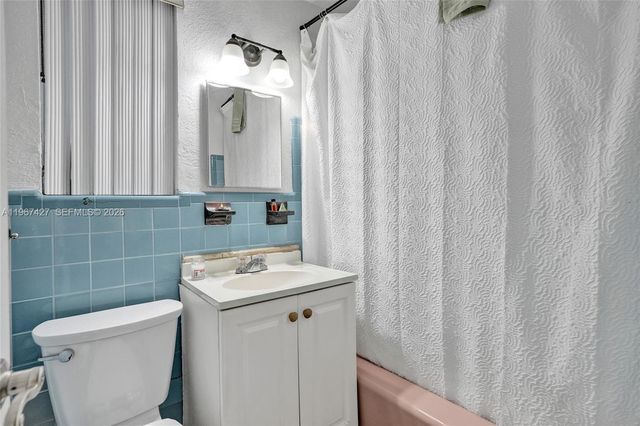 8420 Byron Ave 7, Miami Beach, FL 33141