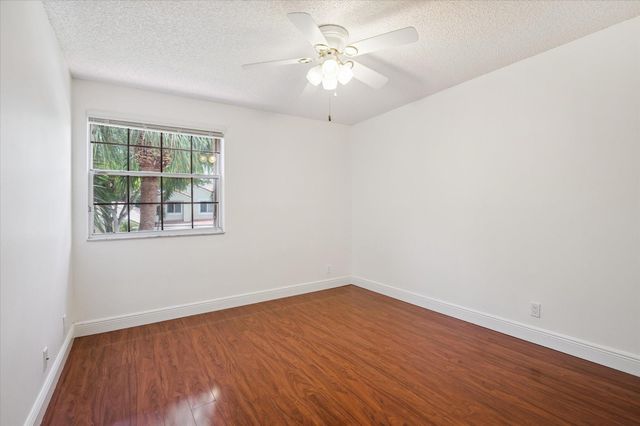 6365 NW 77th Pl, Parkland, FL 33067