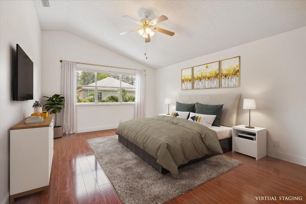 Image 15 of property listing at 6365 NW 77th Pl, Parkland, FL 33067