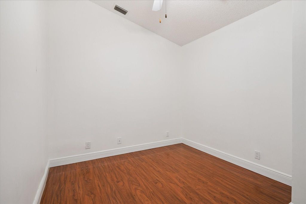 Image 22 of property listing at 6365 NW 77th Pl, Parkland, FL 33067