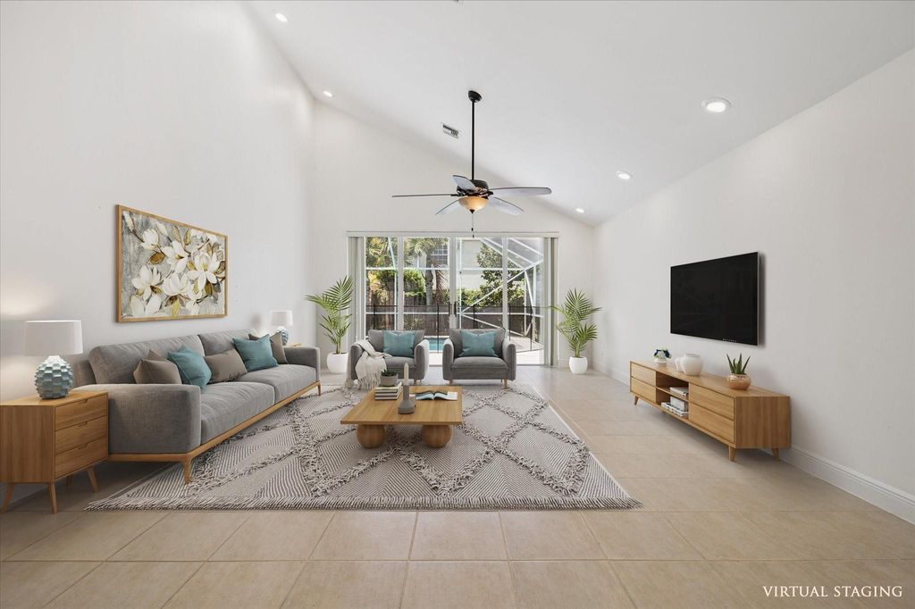 Image 3 of property listing at 6365 NW 77th Pl, Parkland, FL 33067