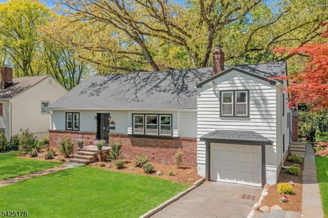 46 Chestnut Hill Pl, Glen Ridge Boro Twp., NJ 07028