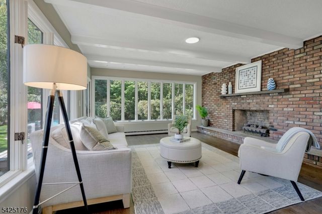 46 Chestnut Hill Pl, Glen Ridge Boro Twp., NJ 07028