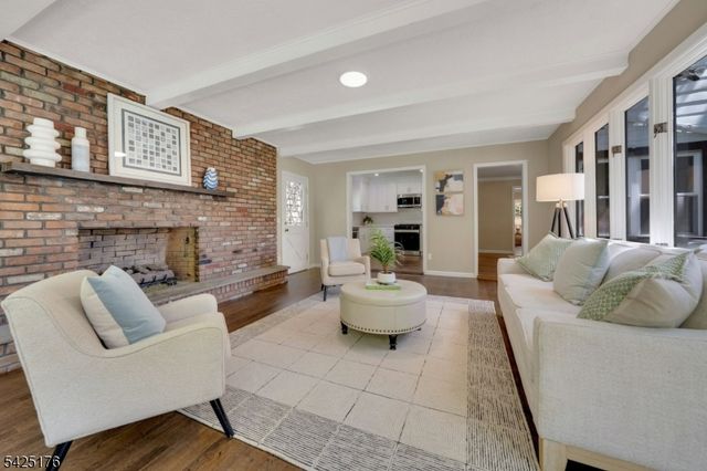 46 Chestnut Hill Pl, Glen Ridge Boro Twp., NJ 07028