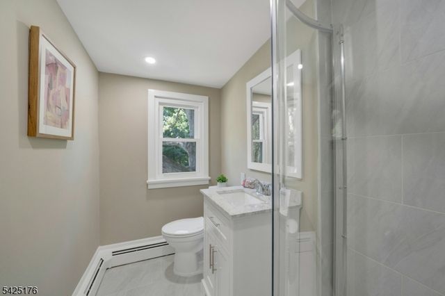46 Chestnut Hill Pl, Glen Ridge Boro Twp., NJ 07028