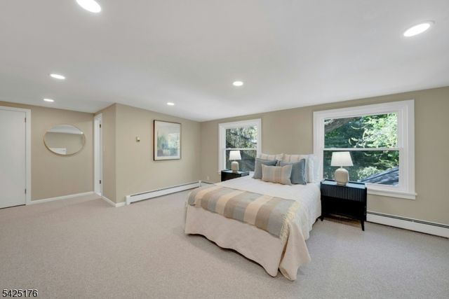 46 Chestnut Hill Pl, Glen Ridge Boro Twp., NJ 07028