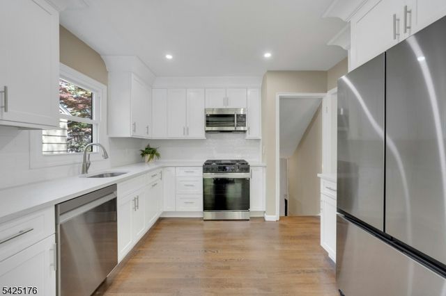 46 Chestnut Hill Pl, Glen Ridge Boro Twp., NJ 07028