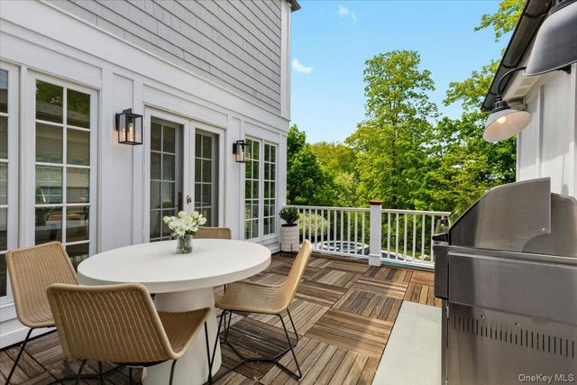 746 The Parkway, Mamaroneck, NY 10543