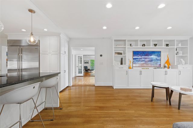 746 The Parkway, Mamaroneck, NY 10543