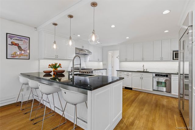 746 The Parkway, Mamaroneck, NY 10543