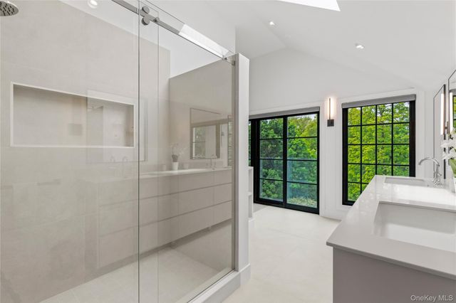 746 The Parkway, Mamaroneck, NY 10543