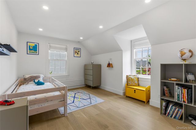 746 The Parkway, Mamaroneck, NY 10543