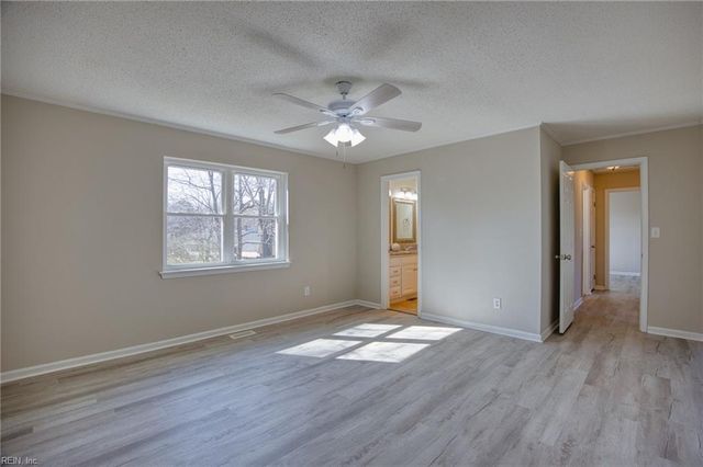 1725 Star Lake DR, Virginia Beach, VA 23453