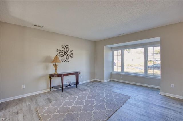 1725 Star Lake DR, Virginia Beach, VA 23453