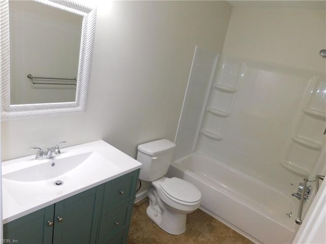 1725 Star Lake DR, Virginia Beach, VA 23453